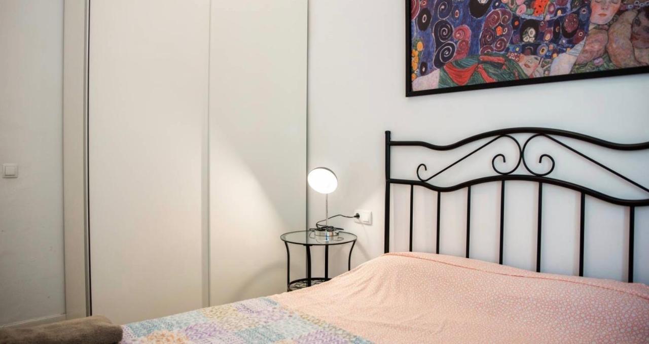 Eixample Apartments - Pova Barcelona Ngoại thất bức ảnh